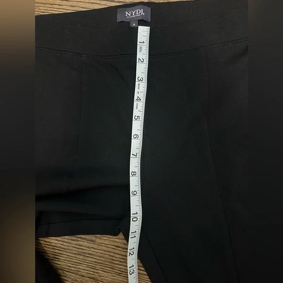 NYDJ pull on crop pants - size 6 - Picture 8 of 10